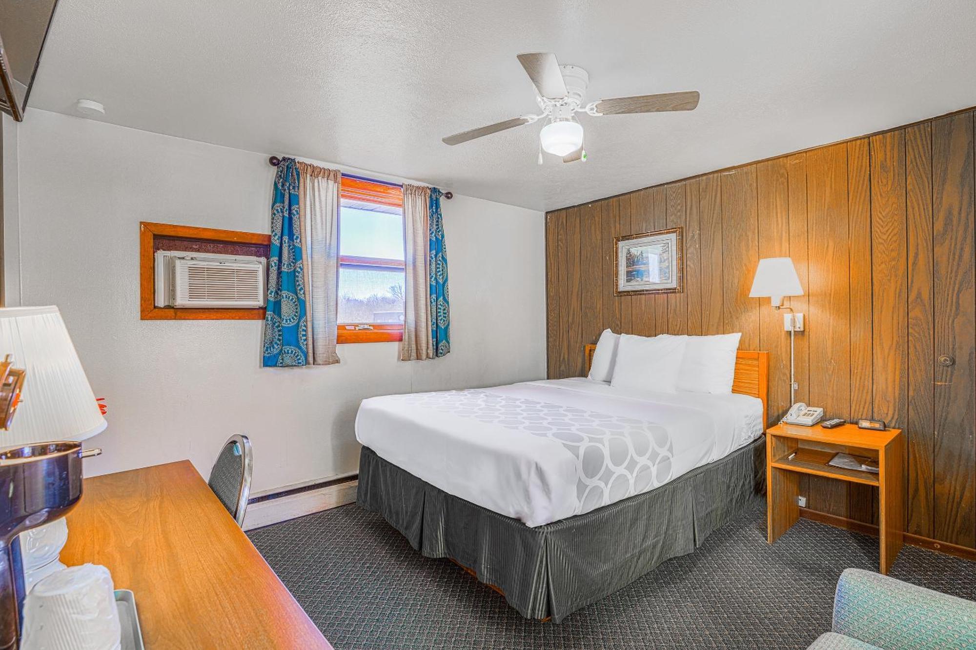 Love Hotels Silver Street By Oyo At Hurley Wi Exterior foto